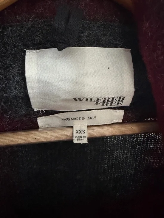 Aritzia Wilfred Free Off Duty Jacket | Wool | Burgundy grey plaid sz xxs - Picture 6 of 6